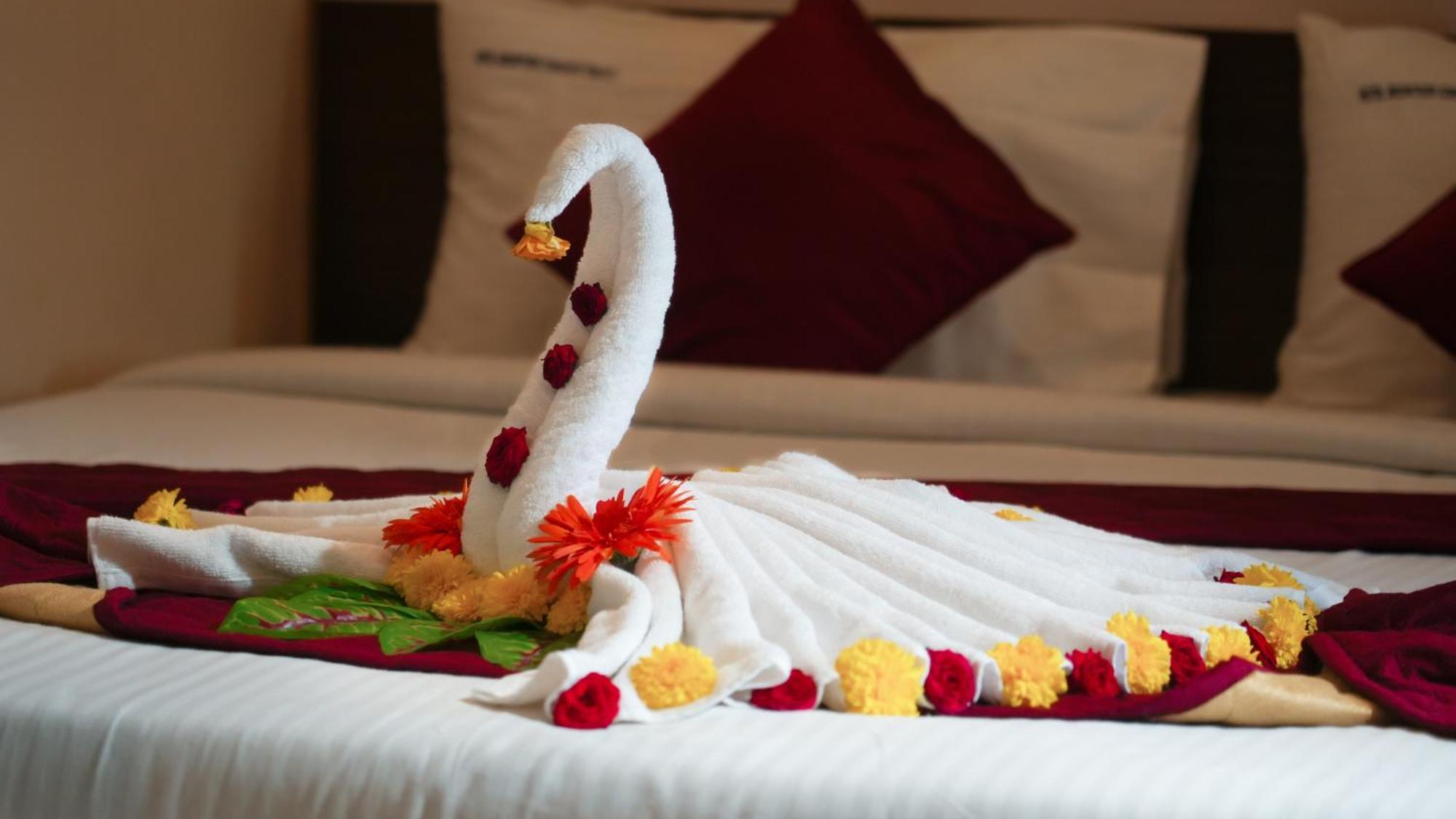 Hotel Mountview Comforts Tirupati Exterior foto